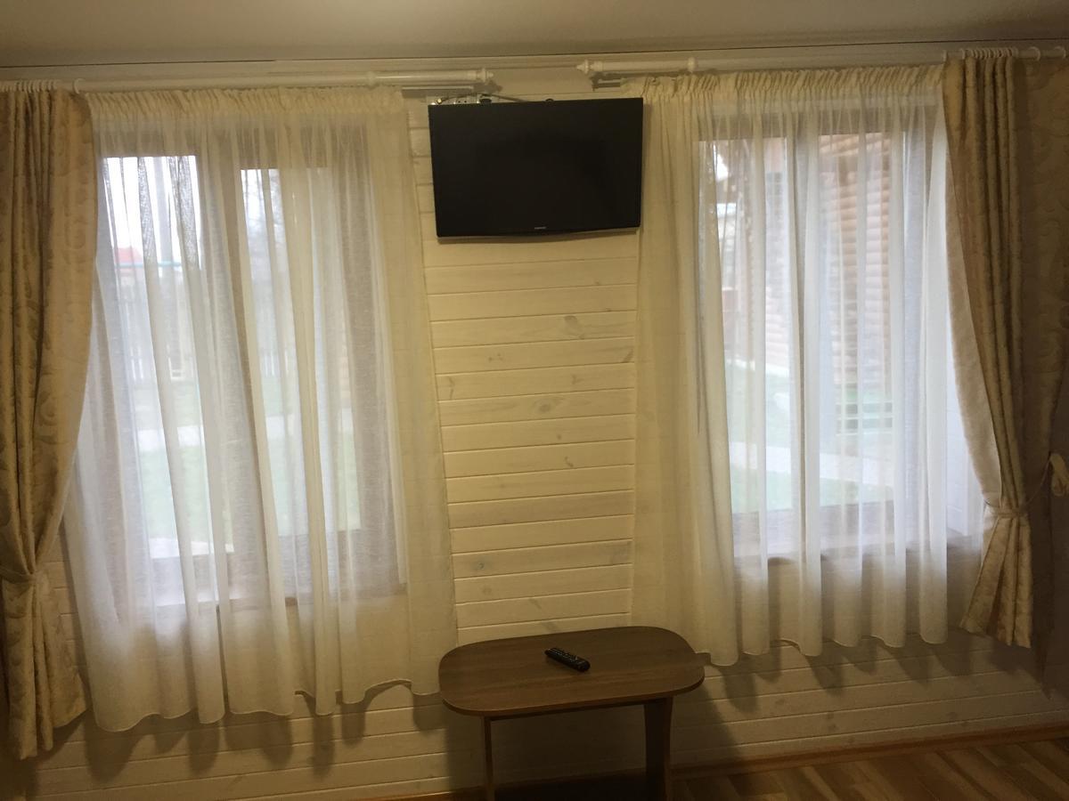 Podilskii Dvir Yakushintsy Exteriör bild